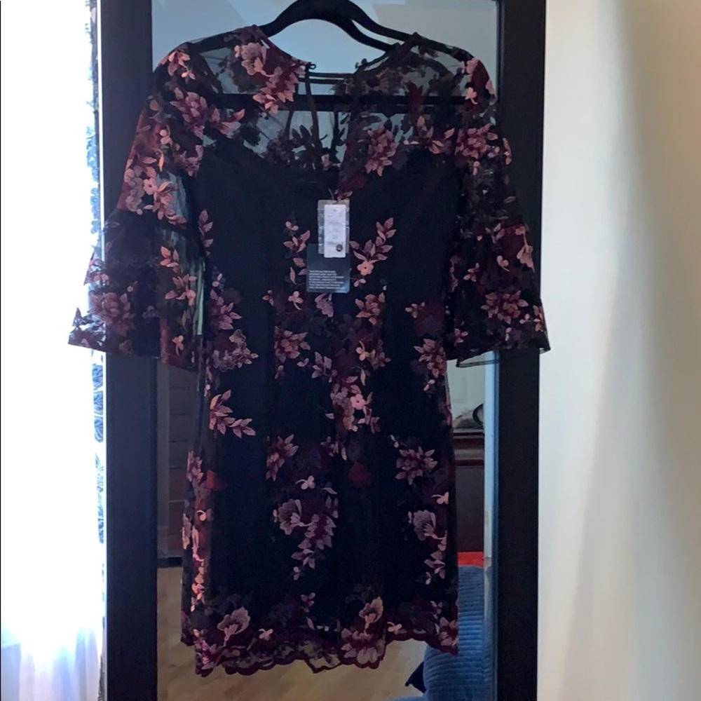 White House Black Market Dress - Picture 6 of 6
